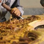 علیرضا باوندپور هنرمند و صنعتگر کرمانشاهی در تورنمنت جهانی چوب برنده شد