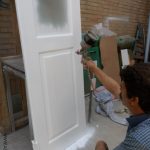 دکوراسیون چوبی فن و هنر , تعمیر درب