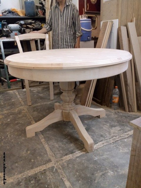 ساخت میز گرد چوب بلوط