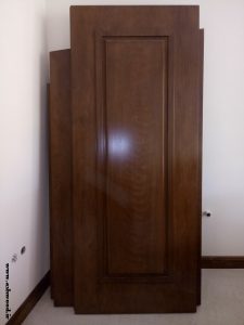 درب چوبی قاب برجسته
