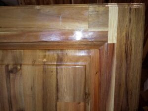 درب کابینت آشپزخانه ساخته شده از پانل های فینگر جوینت , رابروود , بلوط , چوب راش , اکاسیا