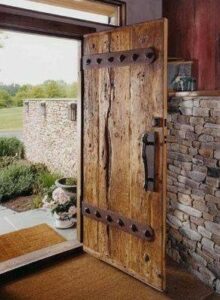 درب تمام چوب سنتی , درب روستیک , درب ساخته شده از تیر و تخته و الوار