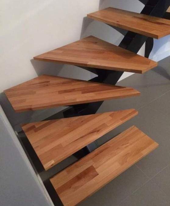هنر طراحی راه پله با تعادل متناسب : چگونه یک نقطه کانونی خیره کننده در خانه خود ایجاد کنید