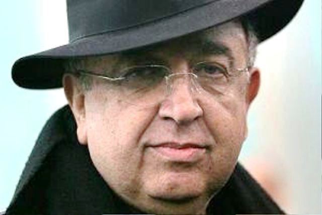 بهمن فرمان‌آرا کارگردان، فیلمنامه نویس و نویسنده ایرانی