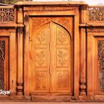 هنرهای زیبای چوبی در ساخت درب های ورودی و قدیمی تمام چوب