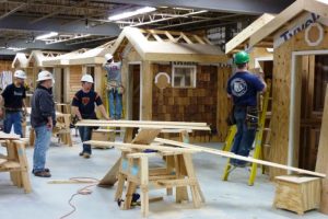 درودگری یا نجاری ، هنر مهارت کار با چوب در دکوراسیون داخلی و خارجی ساختمان