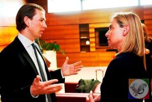 دیدار با زباستیان کورتس وزیر خارجه اتریش.