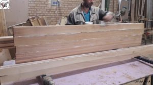 طراحی و ساخت انواع درب تمام چوب راش