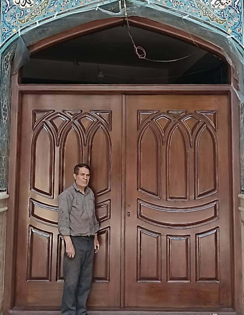 درب های رنگ کاری شده در ورامین