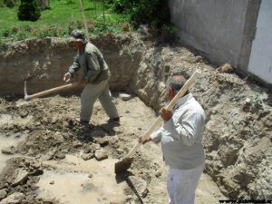 شفته ریزی استخر مهندس موحد منطقه احمد آباد مستوفی