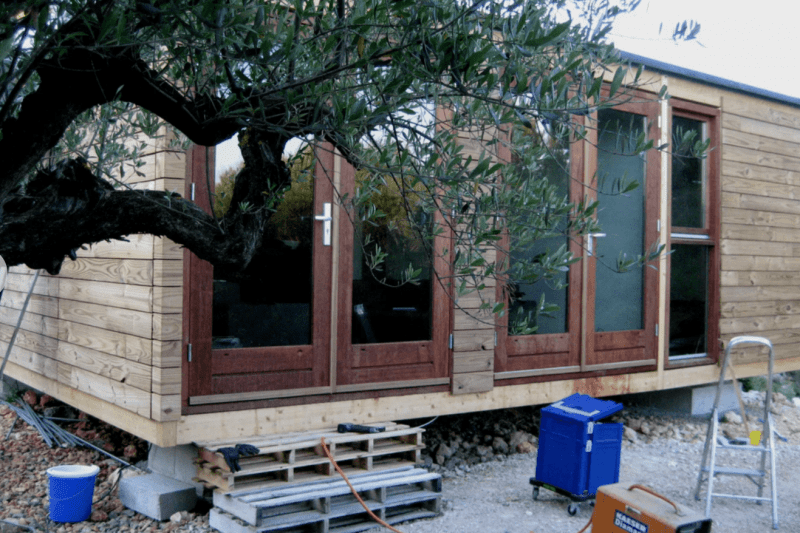 خانه در حال اتمام طرح چوبی