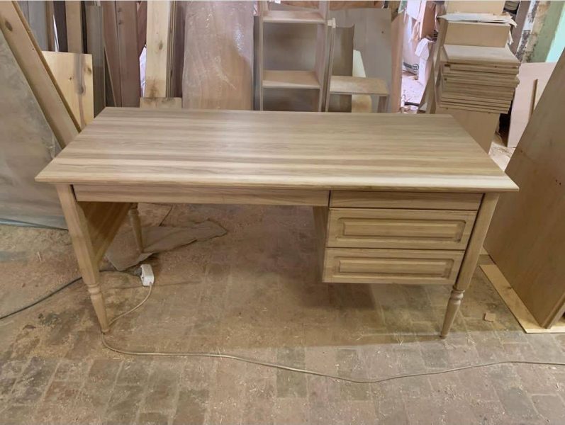 میز تحریر چوبی لوکس و سفارشی