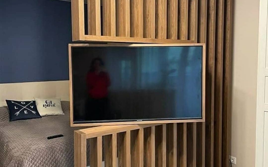 دیوار تلویزیون و lcd 360 درجه قابل چرخش , اجرای دیوار چوبی برای دیوار tv
