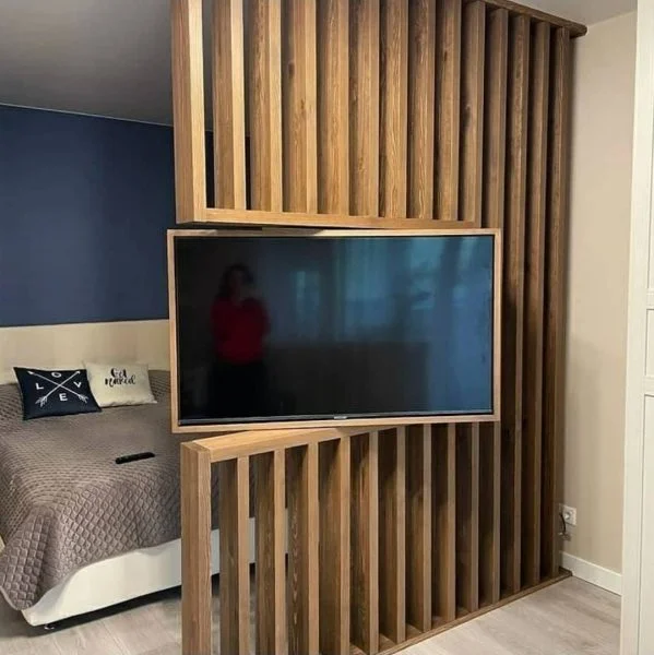دیوار تلویزیون و lcd 360 درجه قابل چرخش , اجرای دیوار چوبی برای دیوار tv
