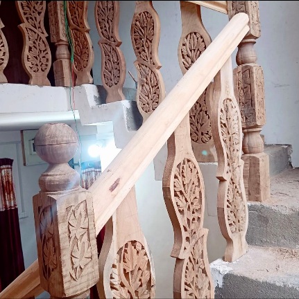 نرده چوبی پله منبت کاری شده ، ایده های جالب انواع نرده و دست انداز پله