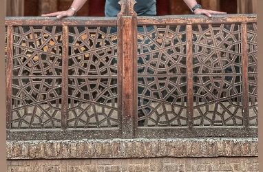 سازنده انواع درب سنتی و مبلمان گره‌چینی با ساخت سفارشی