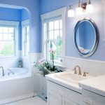 رنگ سفید و آبی ترکیبی کلاسیکه در دکوراسیون داخلی منزل