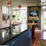 کابینت آشپزخانه 2018 با دورنگ متفاوت در دکوراسیون و دیزاین آشپزخانه جدید
