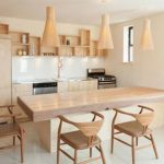 قفسه های چوبی بالا سینک آشپزخانه , کابینت , گنجه چوبی