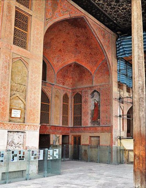 عمارت و کاخ عالی قاپو اصفهان