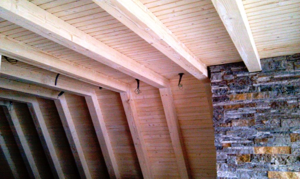 دکوراسیون چوبی ستون چوبی تیر چوبی سقف