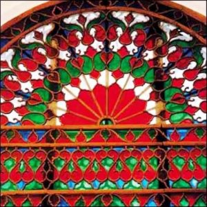 درب و پنجره قدیمی و سنتی ایرانی , تصویر با کیفیت پنجره ارسی , ارسی گوشه ی گمشده ی آواز خانه ی ایرانی , پنجره های اورسی ,