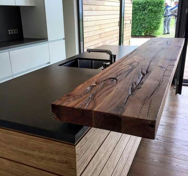 میز چوبی روستیک: گرما و اصالت طبیعت در خانه شما