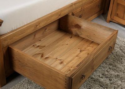تختخواب چوبی , تخت خواب چوبی , دکوراسیون اتاق خواب , ایده و مدل تختخواب چوبی کلاسیک