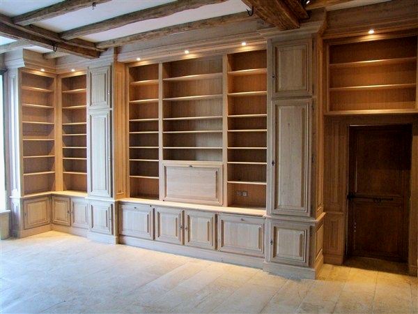 سازنده کمد و کتابخانه چوبی ،گرمای طبیعت در خانه با دکوراسیون چوبی