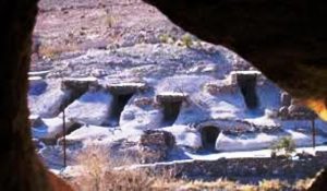 حفاری در درون صخره