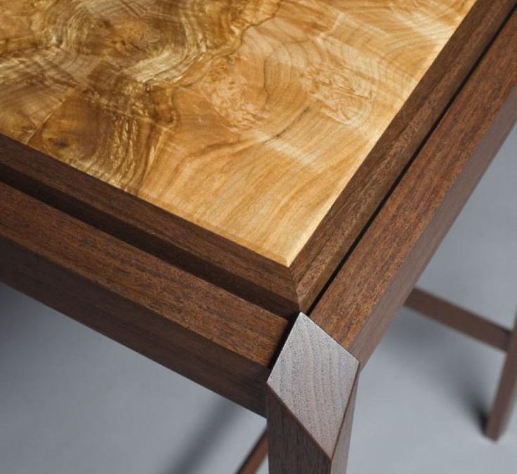چگونه یک میز چوبی را متناسب با خانه خود انتخاب کنید