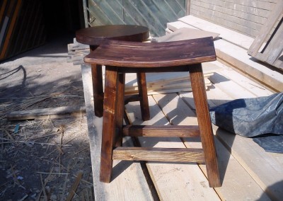 دکوراسیون چوبی ساخت صندلی چهارپایه چوبی