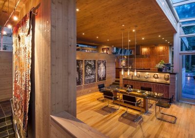 ساختمان سبز چوبی ، ویلایی مدرن و طبیعتگرا