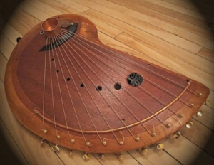 نمونه ای از آلات موسیقی چوبی