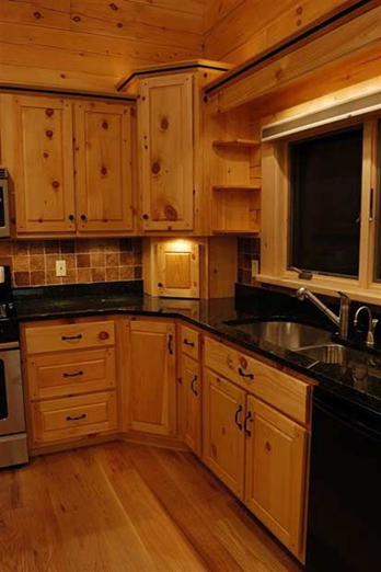 ساخت انواع کابینت آشپز خانه با استفاده از چوب کاج، آشپزخانه کابینت بندی شده با استفاده از چوب کاج
