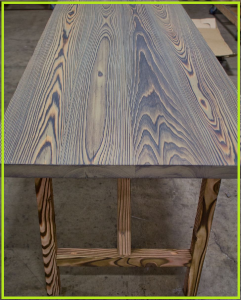 میز چوبی جالب 