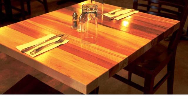 میز تمام چوب رستورانی