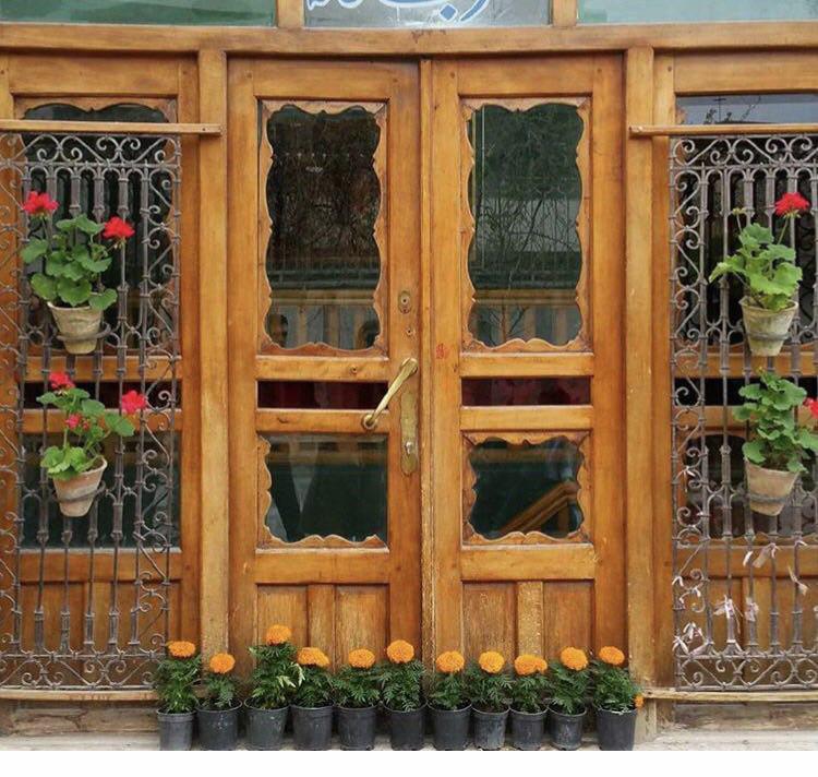 درب قدیمی سنتی ایرانی