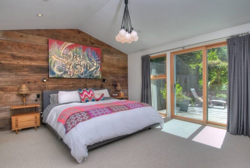 اتاق خواب دکوراسیون چوبی