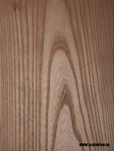 درب چوب ملچ یا زبان گنجشک , Veneer of Common Ash Wood