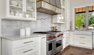 بهترین ایده های کابینت آشپزخانه رنگ سفید ، هایگلاس و طرح چوب در سبک های جدید