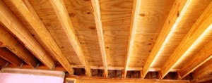 تیرچه های چوبی و پهن در سقف های چوبی