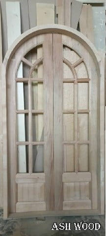 مدل درب چوبی قوس دار با چوب راش 
