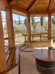 طراحی و ساخت آلاچیق چوبی نیمکت آلاچیق با چوب ترمووود