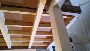 سقف چوبی ساختمان باغ فردوس تجریش سقف کاذب چوب , لمبه , تیر و تیرچه چوبی