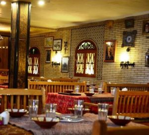 دکوراسیون رستوران شاطر عباس