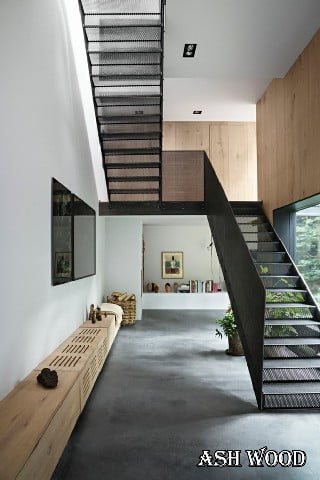 طراحی راه پله سیاه , پله چوبی