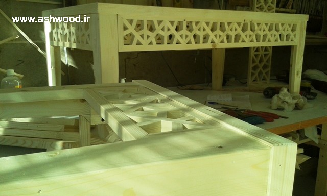 دکوراسیون سنتی ایرانی ،  مبلمان و تخت چوبی سنتی سنتی 