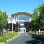 مرکز شرکت اپل در «اینفینیت لوپ» شهر کوپرتینو در ایالت کالیفرنیای آمریکا