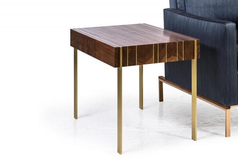 میز چوبی و فلزی